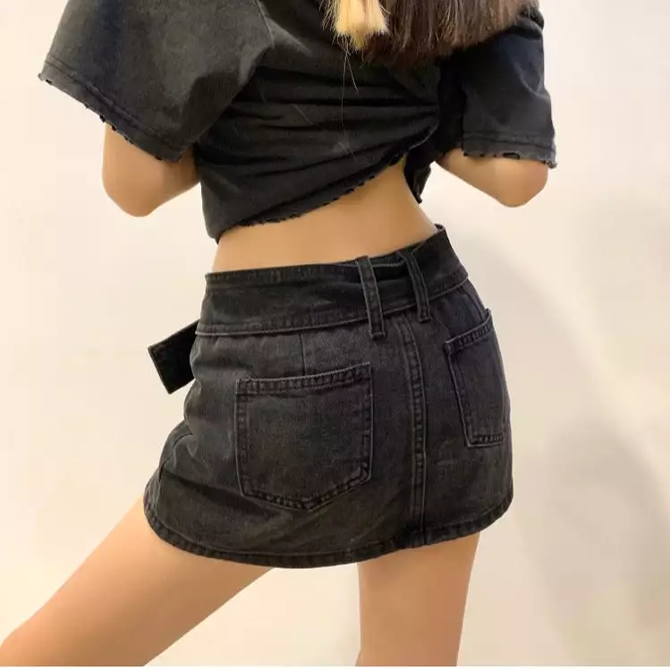 Black Buckle Belt Denim Skirt