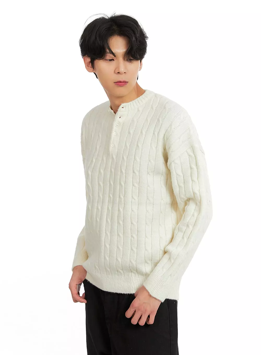 Men's Cable Knit Buttoned Sweater IA401