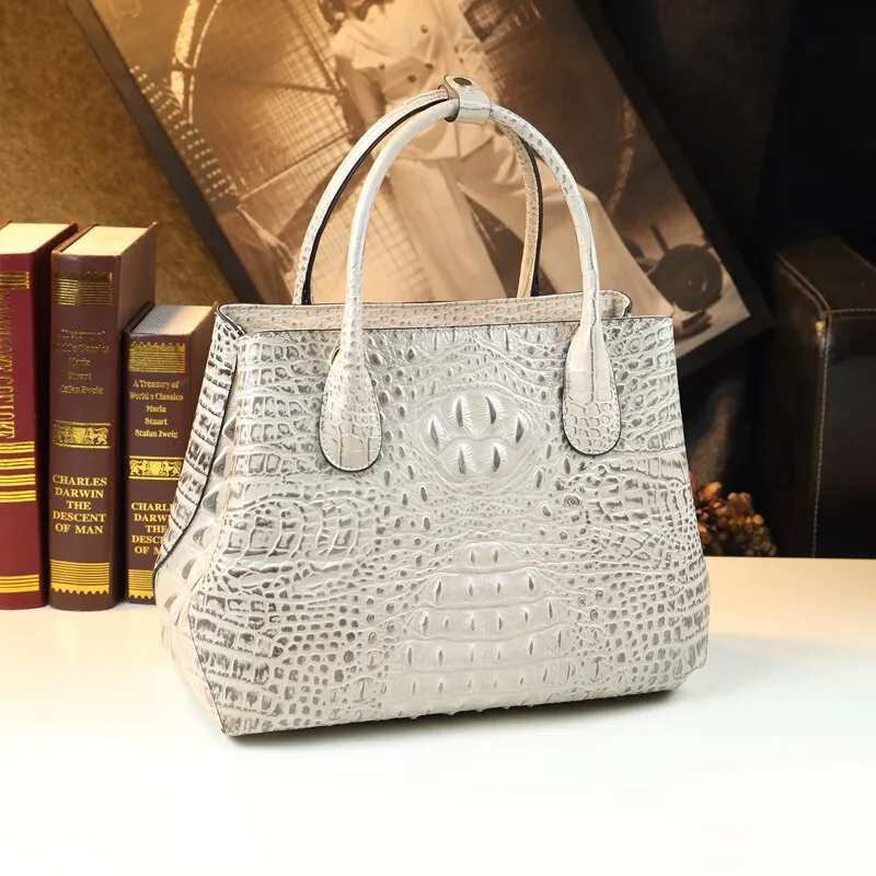 Women's Crocodile Pattern Large Capacity Middle Aged Shoulder Handbag